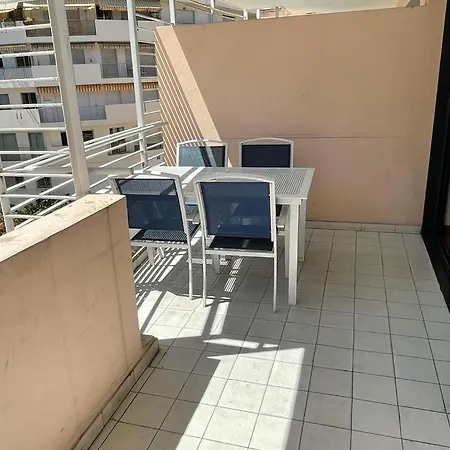 Tranquillo, Parcheggio, 150 Metri Dal Mare, Piscina 아파트